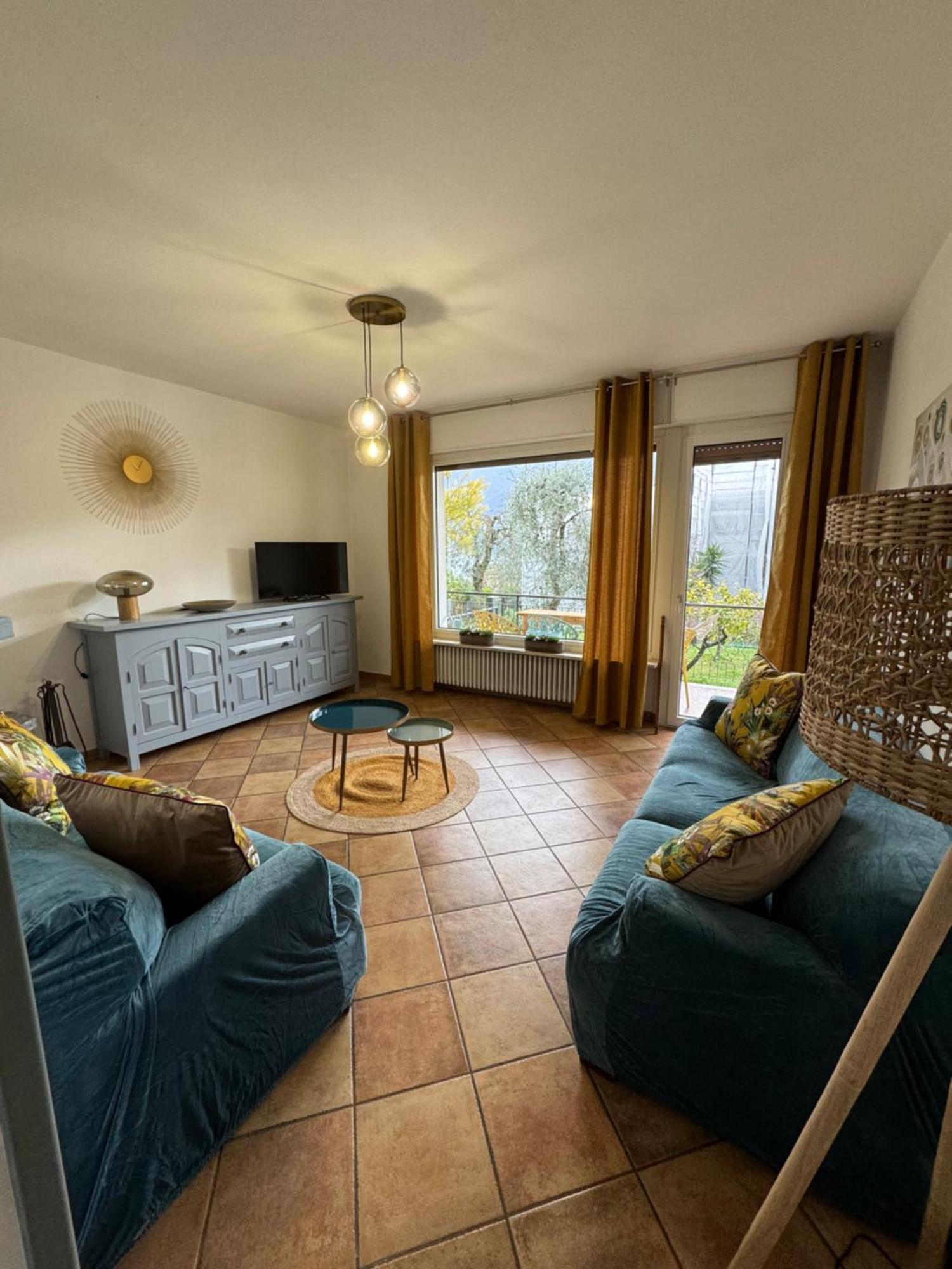 Oma Margareta Apartment Лимоне-суль-Гарда Экстерьер фото